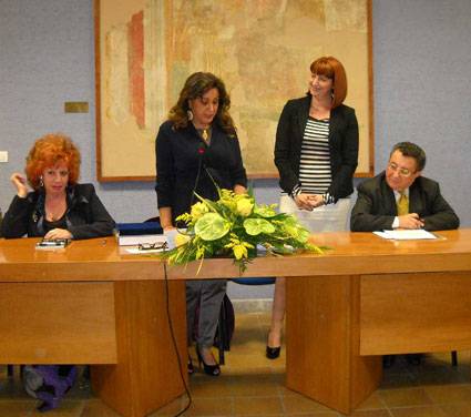 Irene Vella insieme ad alcuni giurati del premio