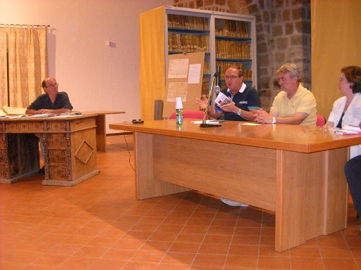 Il prof. Giuseppe Moscatelli illustra gli 'Itinerari farnesiani'