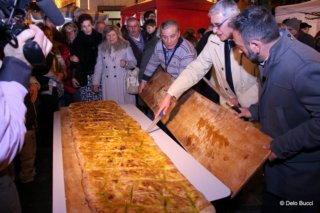 La bruschetta pi� grande del mondo