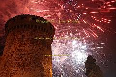 Fuochi d'artificio sopra il castello Orsini