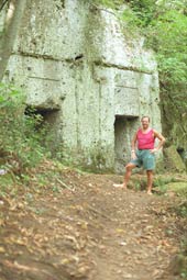 Tombe gemelle a San Giuliano