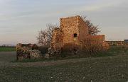 Resti di edificio nei pressi del Bacucco