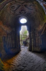 L'ingresso visto dall'interno
