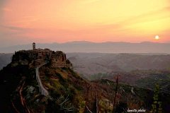 Civita di Bagnoregio, il borgo pi� bello del mondo