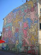 Sguardo d'insieme sull'opera realizzata nel 1989 da Keith Haring