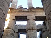 L'imponente trabeazione della Sala Ipostila del tempio di Karnak