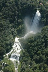 Visione d'insieme delle cascate